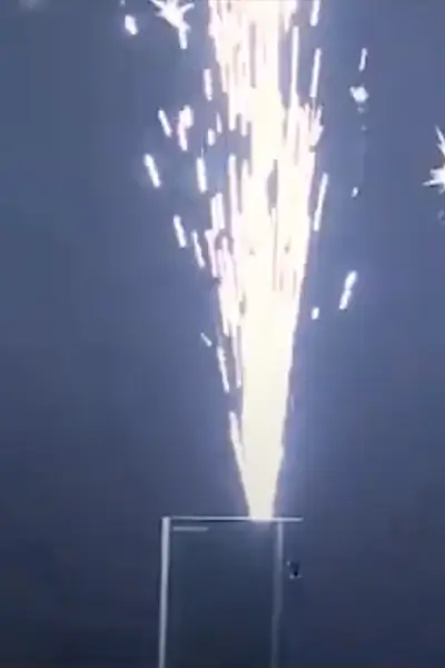 Machine à étincelles froides