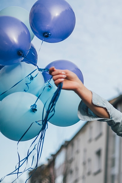Ballons bleus marine