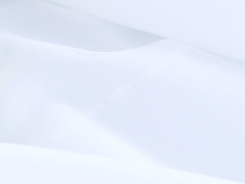 Tulle blanc 1,6 x 10 mètres 