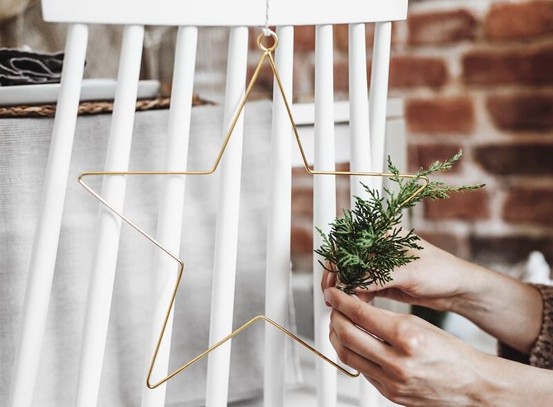 Décorations à suspendre Étoiles en métal or (Lot de 2) 